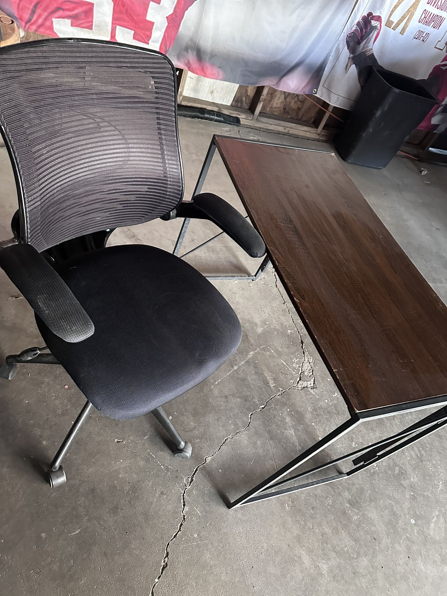 Office Chair And Table