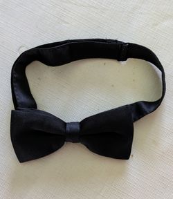 CLIP ON BOW TIE