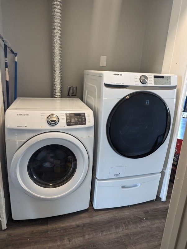 Samsung Electric Washer & Dryer 