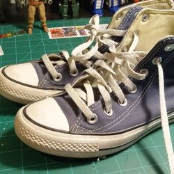 Navy Blue Converse Chuck Taylor 