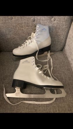 Figure ice skates women’s size 7