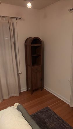 Skinny shelving unit