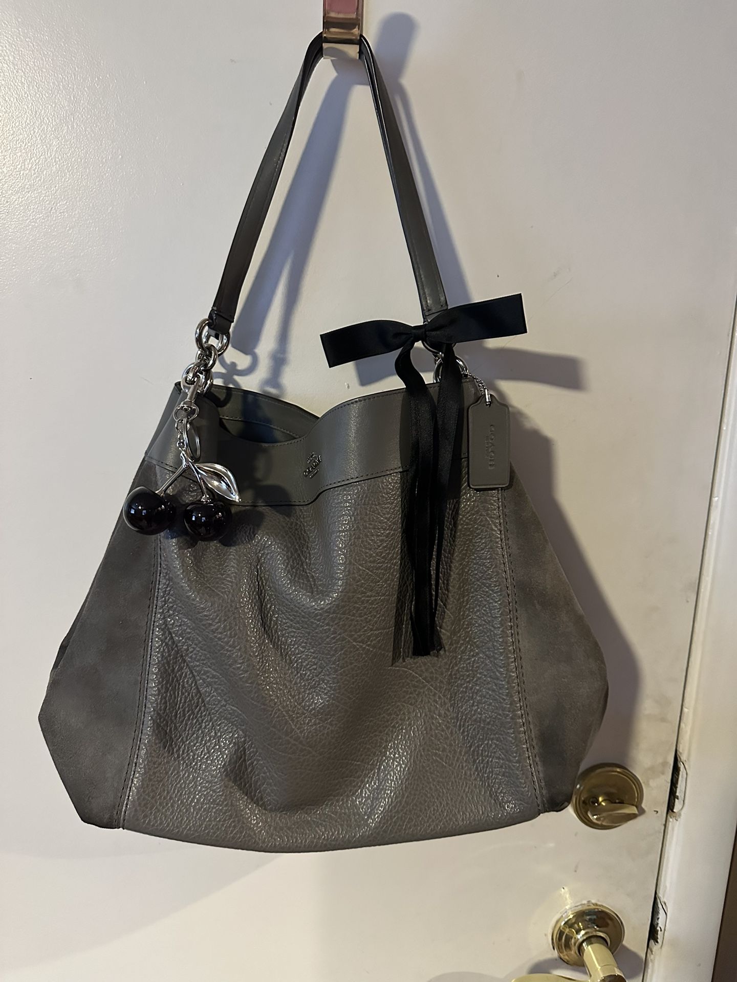 Original Coach Leather Bag $85 Firm Pick Up Only