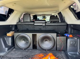 2x 12” Rockford Fosgate P2 in Rhino box