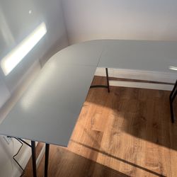 Stylish L-shaped Office/Computer Table
