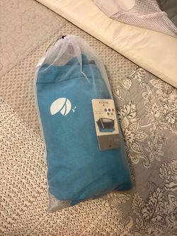 New Guava Lotus travel crib sun shade