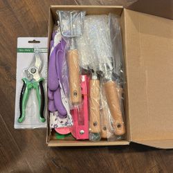 Gardening Tools Set, 11-Piece Heavy Duty Garden Tools.