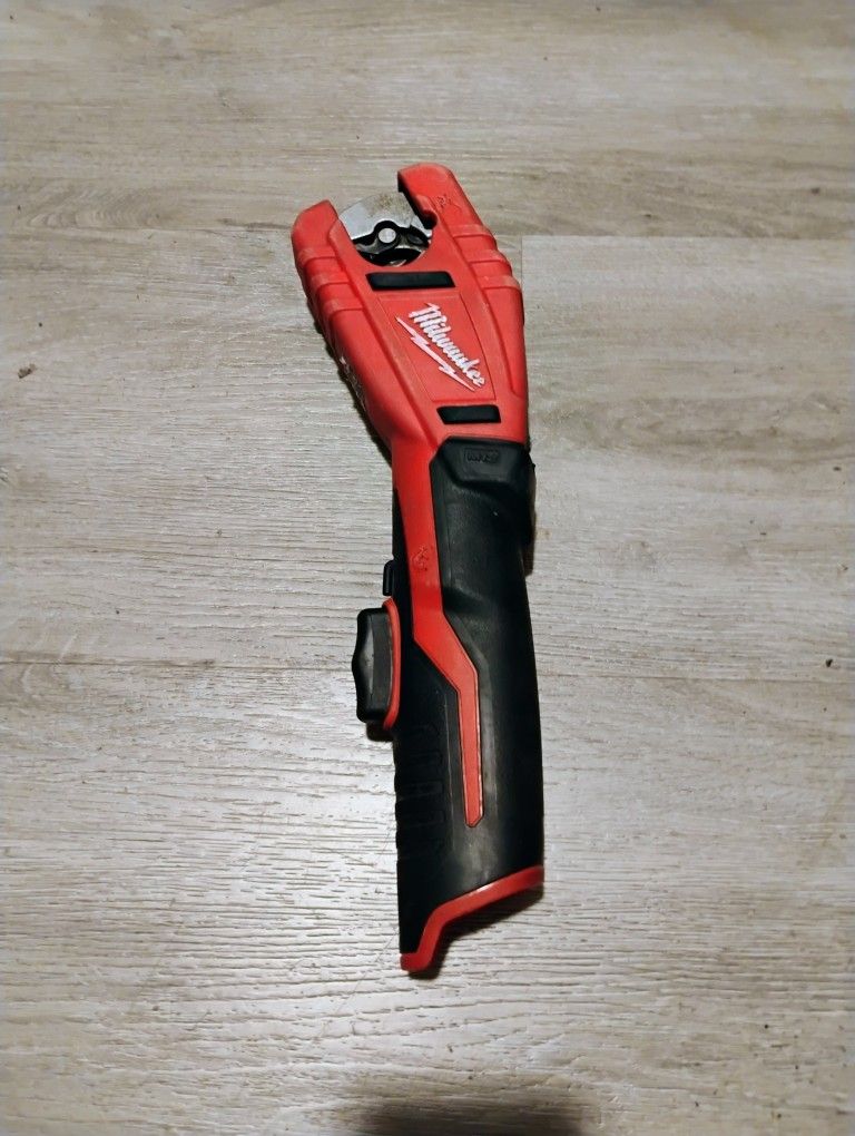 Milwaukee 2471-20 Copper Tubing Cutter