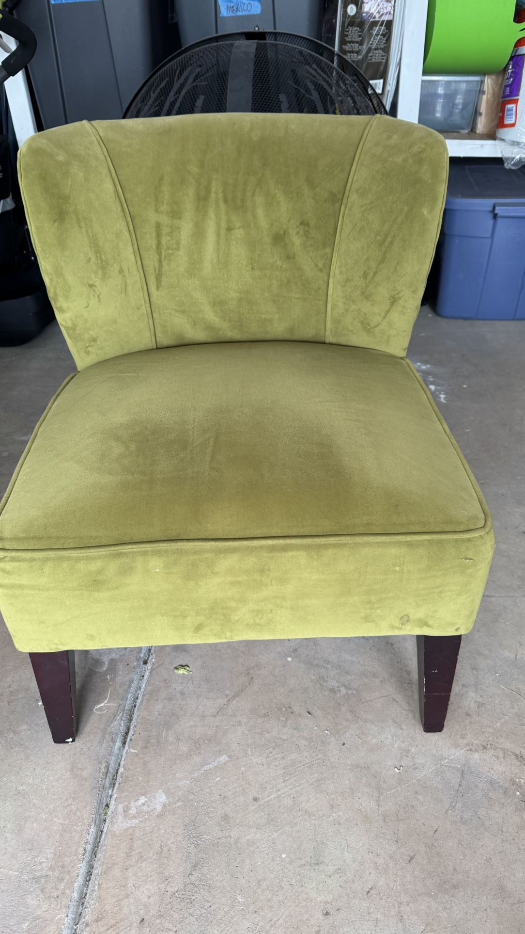 Chair (used in good condition)