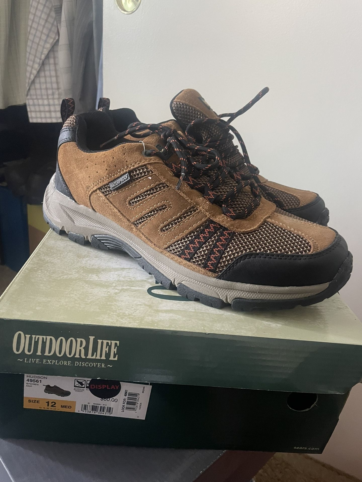 outdoor Men’s Shoe