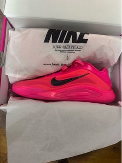 Nike Aja