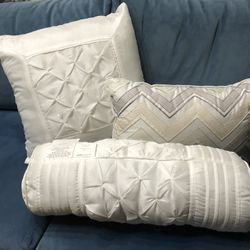 Throw Pillows
