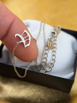 925 Sterling Silver Initial Letter V Necklace