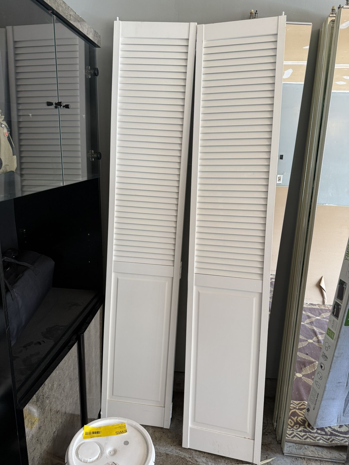 Bi-Fold doors (2)