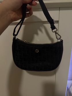 Mini Lululemon bag