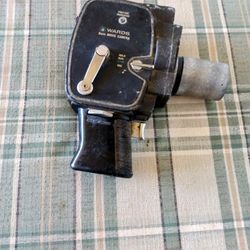 Vintage 1948 Wards Electric Eye 8mm Movie Camera 