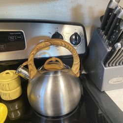 Tea Kettle 