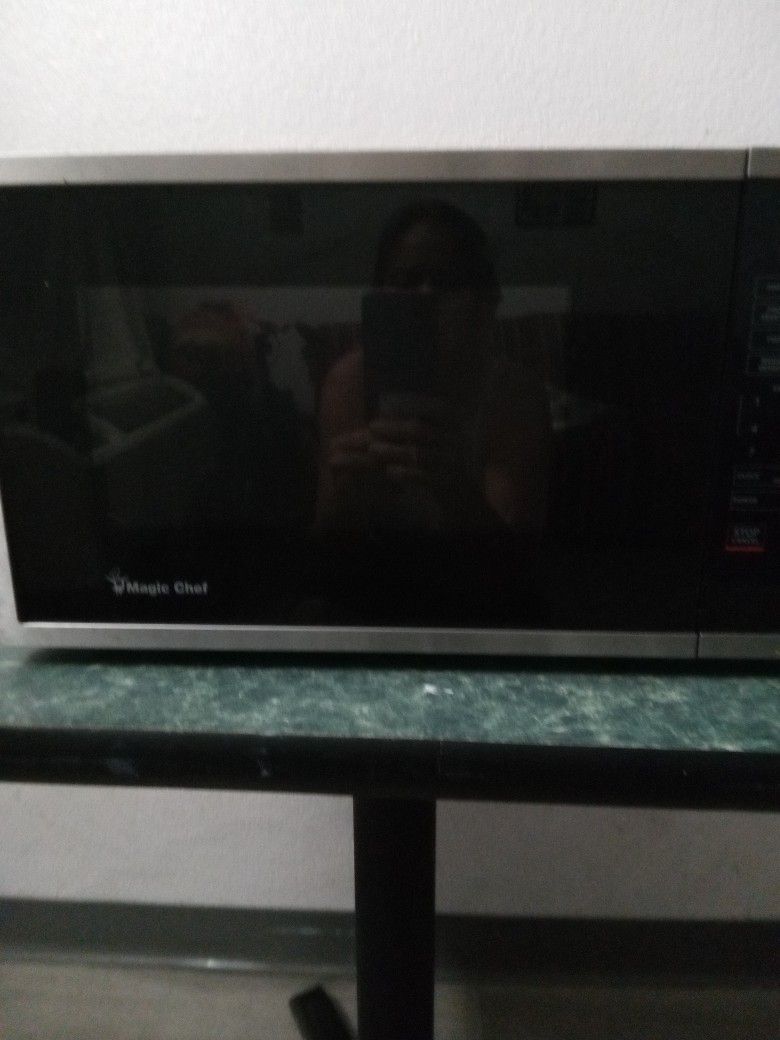 Magic Chef Microwave