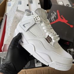 Jordan’s Pure Money 4s 