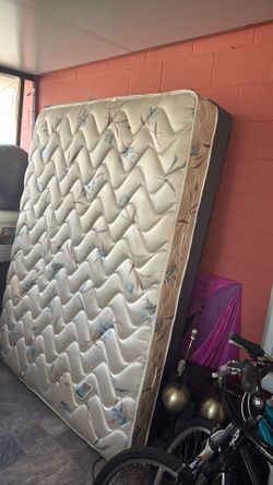 Modern Queen Mattress And Box Spring