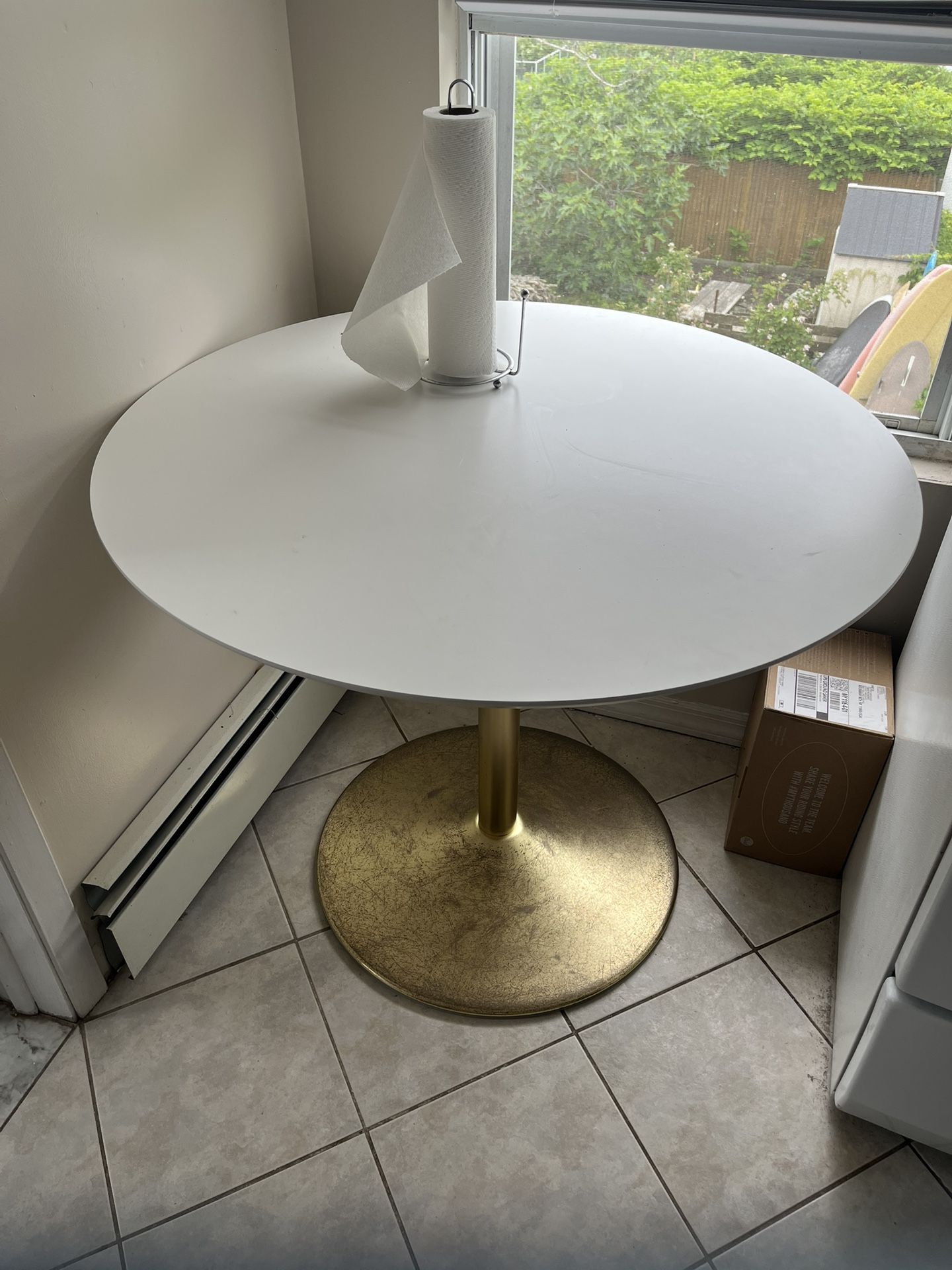 Small Round Kitchen Table