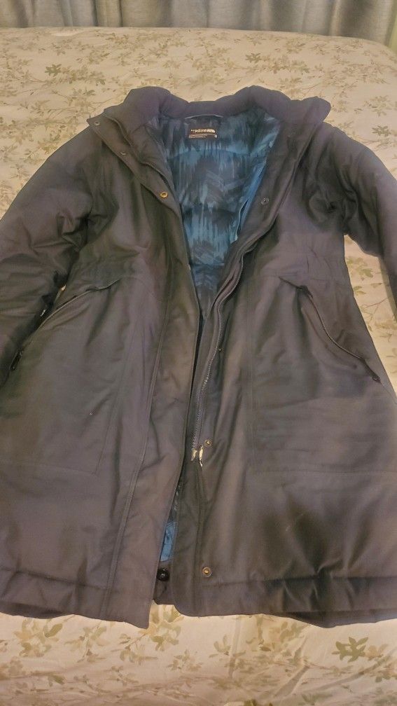Women Northface Parka Size Medium