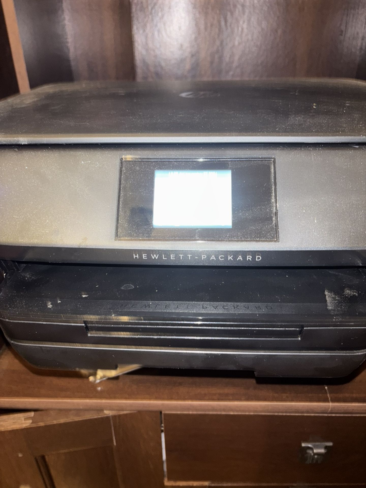 HP Envy 5660 Wireless All-in-One Photo Printer(READ DESCRIPTION)
