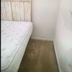 3 In 1 king Mattress, platform, Headboard 