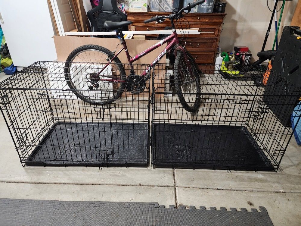 2x Large Dog Kennels