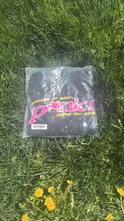 Spider hoodie black on pink