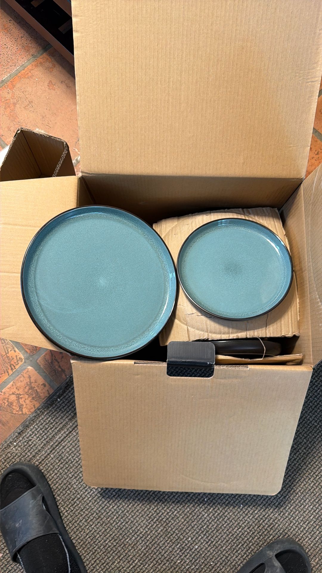 Pure Living Plates