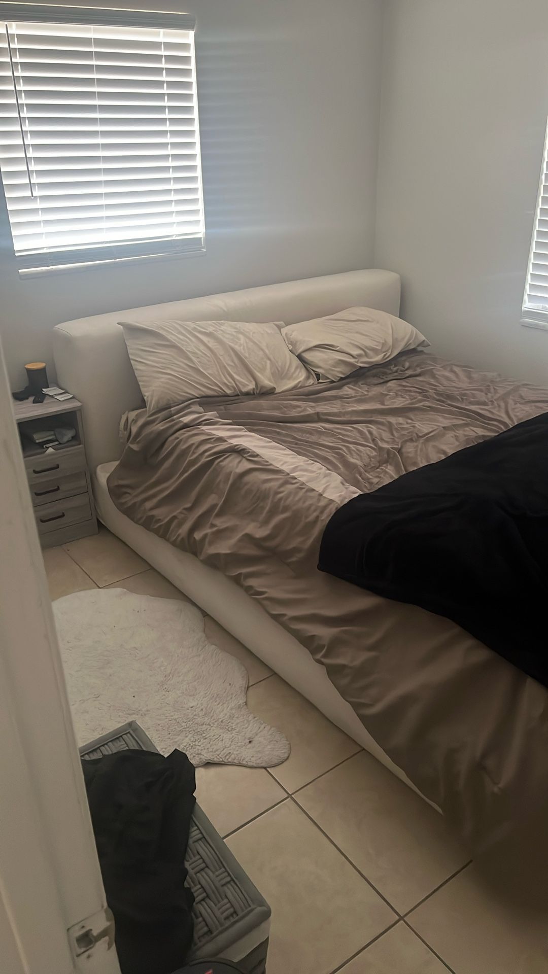 upholstered bed frame
