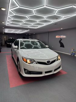 2012 Toyota Camry  no accidents 1-owner