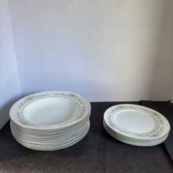 Wyndham Penrose 394 Fine China Japan 8 Soup Bowls + 4 Dinner Plates Floral Gold