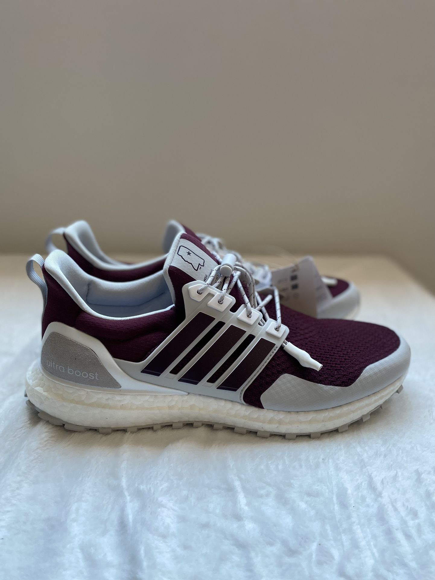 Adidas Ultra boost New Size 11 Men Maroon