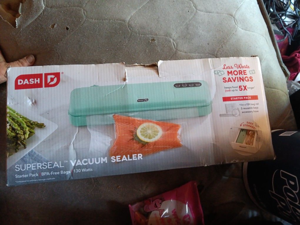 Dash Vacuumm Sealer