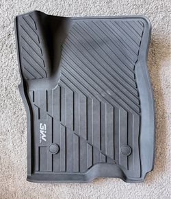 5M All-Weather Floor Mats Set – Fits Full-Size SUV (4-Piece + Cargo Mat) – Like New