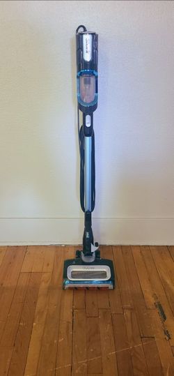 SHARK Perf. UltraLight Vacuum