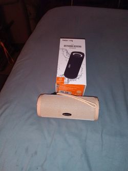 Hersong Reverb Bluetooth Speaker 