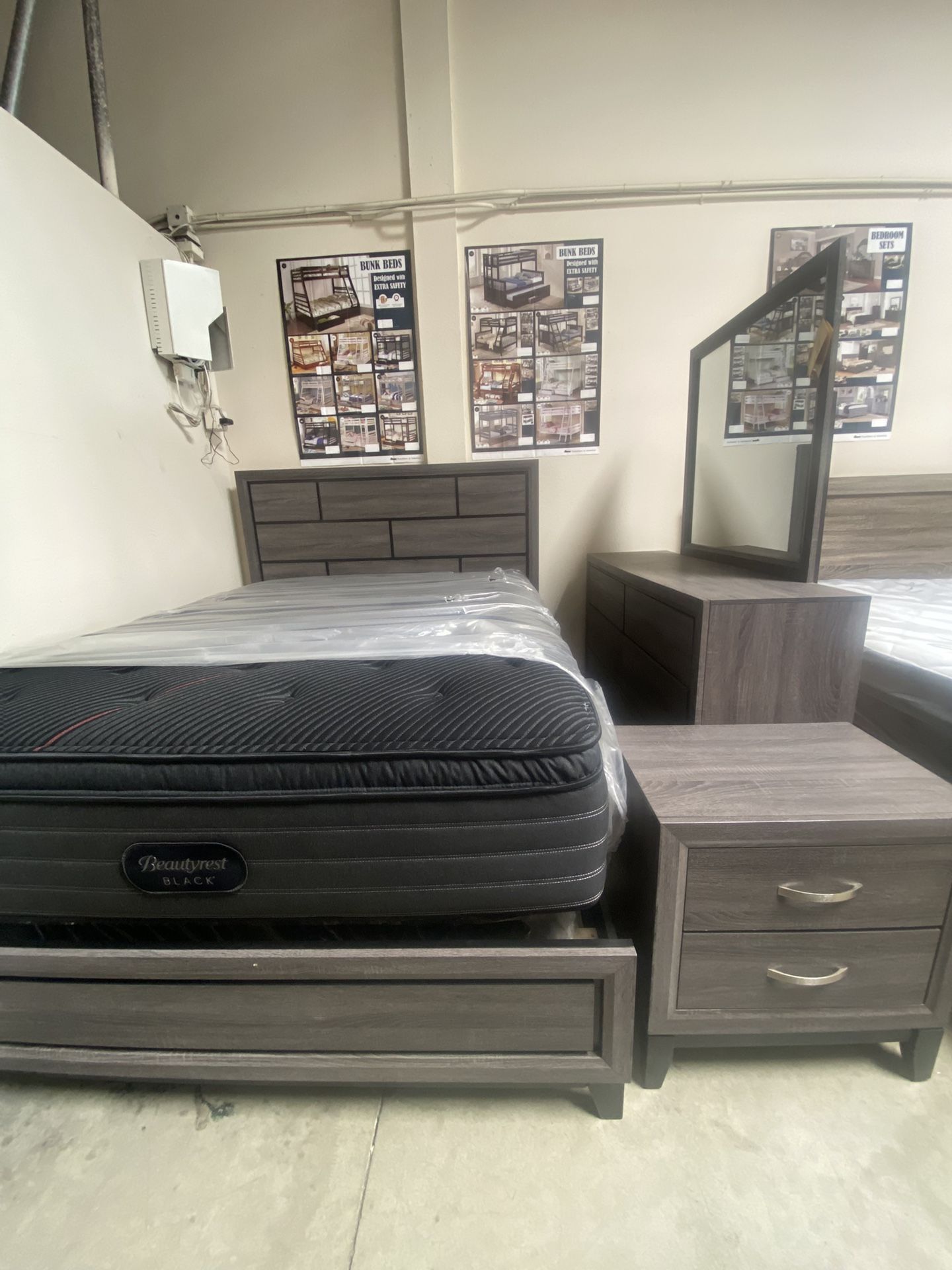 New 4pcs Gray Queen Size Bedroom Set
