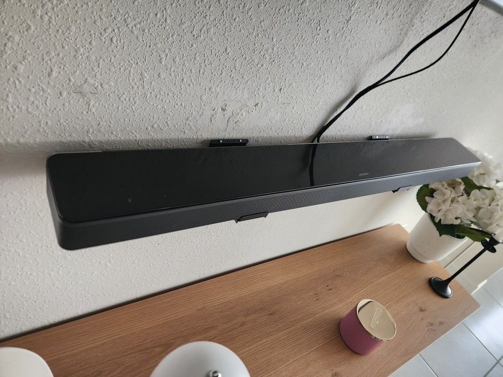 Soundbar Boss 700