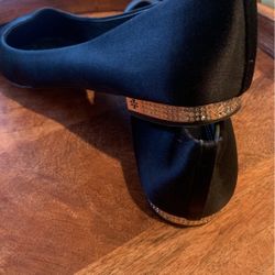 Tory Burch Pointed Toe Flat