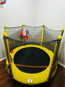 Kids indoor trampoline