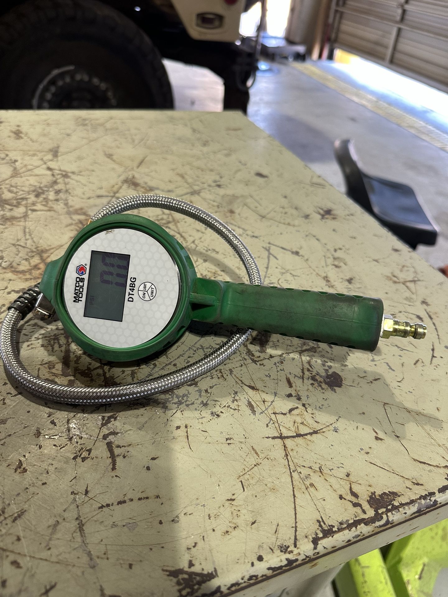 MATCO DIGITAL TIRE INFLATOR - GREEN
