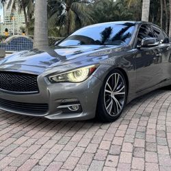 2015 Infiniti Q50