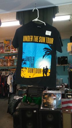 Under the sun tour summer 2014 tshirt small