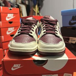 Nike Dunk Low Valentines