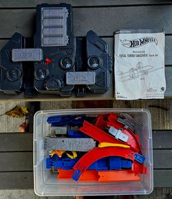 Hot Wheels Track Builder Total Turbo Takeover Track Set complete set