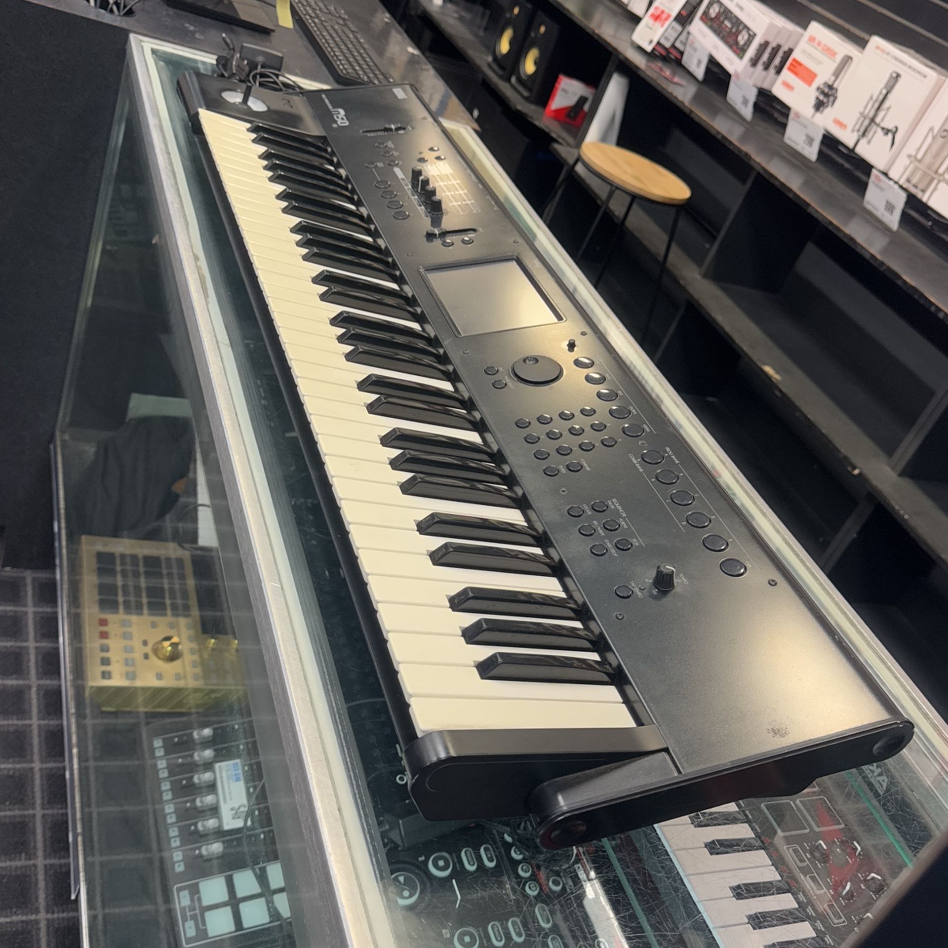 Keyboard Korg M50