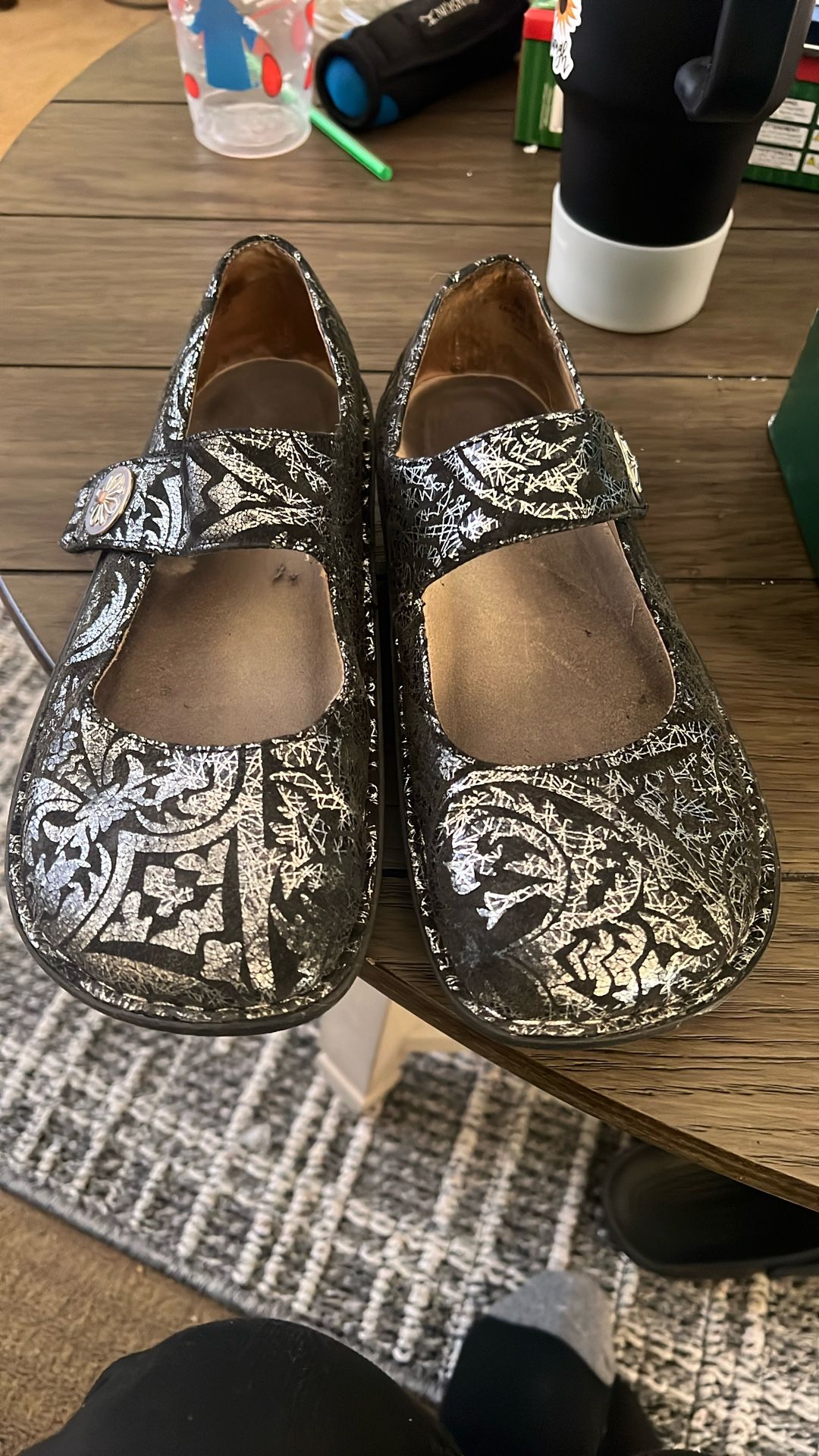 Algeria Used Mary Jane’s Size 39